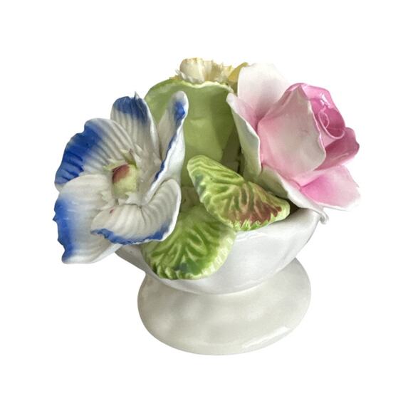 Vintage Royale Stratford Hand Made Bone China Miniature Floral Bowl - Picture 4 of 10